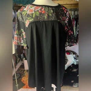 Bloomchic NWT floral & black sheer detail plus size blouse